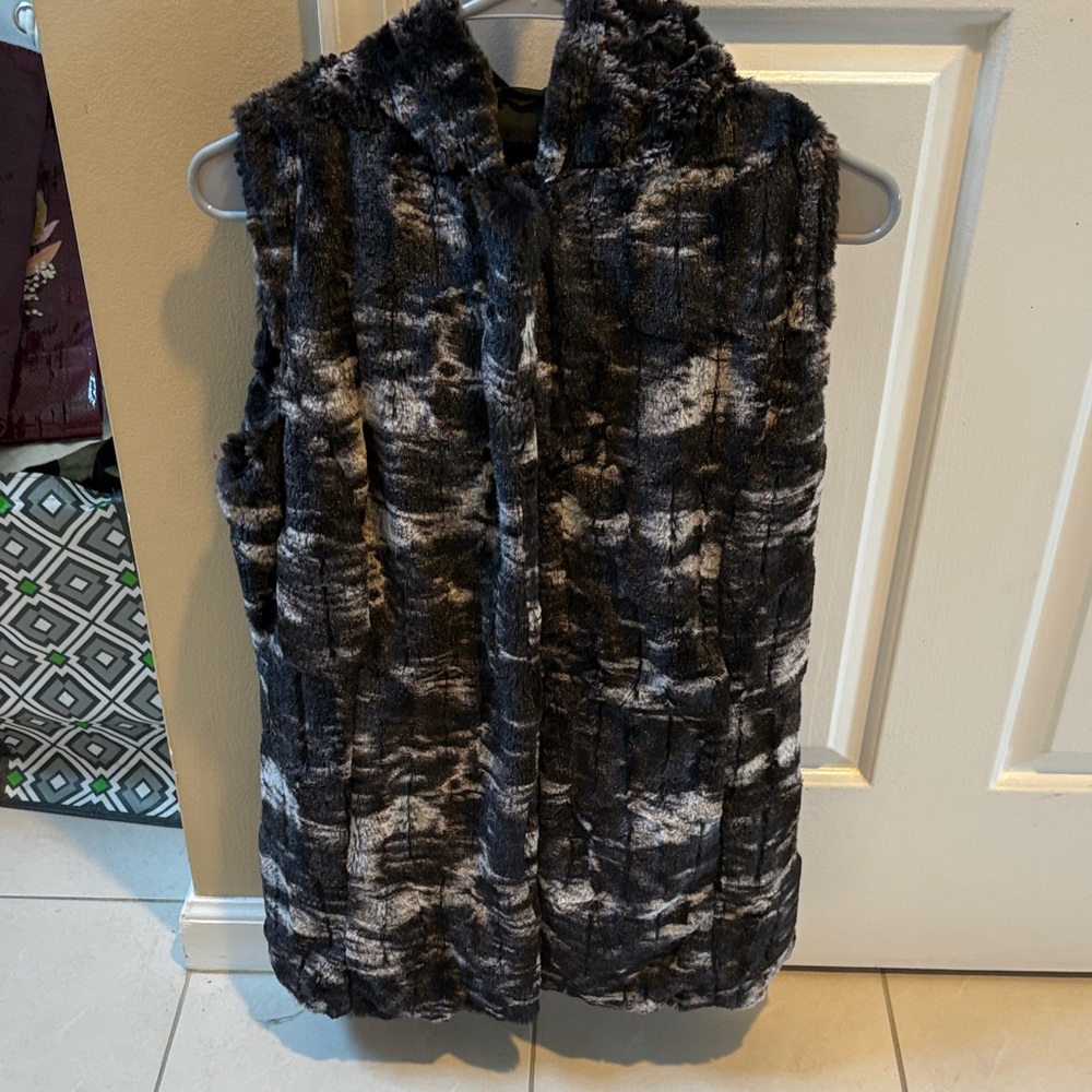 Faux Fur Vest in Black and Gray